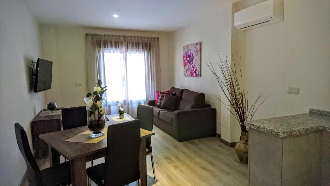 Apartamentos El Gallo Marbella Bagian luar foto